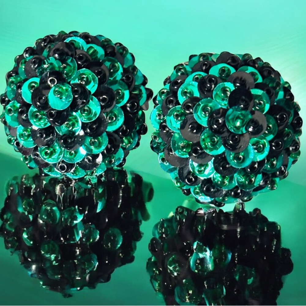 Stunning Green and Black Sequins Button Earrings